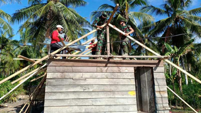 TMMD Rehab Rumah Ibu Bondeng, Wujud Nyata TNI Dalam Sukseskan Pembangunan