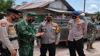 Dansat Brimob Cek Penyaluran Konsumsi Personel Satgas Karhutla