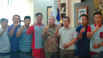 Bupati Safrial Surati Presiden Sampaikan Aspirasi Honorer