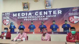 Mendaftar ke KPU, CE - Ratu Diusung PDIP dan Golkar