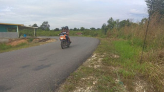 Jalan Mulus Kini Dirasakan Masyarakat Desa Jembatan Mas Batanghari Berkat Gubernur Jambi