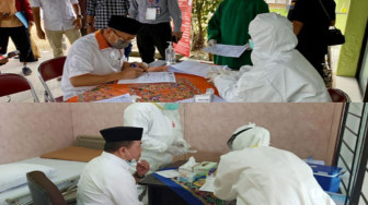 Kandidat Cagub dan Cawagub Jalani Uji SWAB