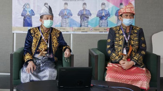 Pesan Baju Adat Fachrori – Syafril, Upaya Membangkitkan Batang Terendam Kejayaan Jambi