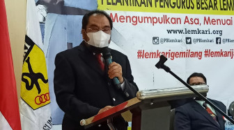 Senator Sumbar, Leonardy Ketum Lemkari