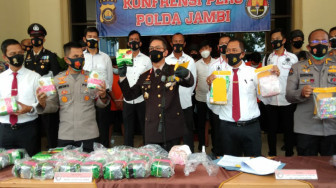 Polda Jambi Tangkap Enam Kurir 41 Kg Sabu, Seorang Kurir Tewas Tertembak