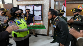 Di HUT ke-75 TNI, Kapolres Bungo Beri Kejutan untuk Dandim 0416 Bute