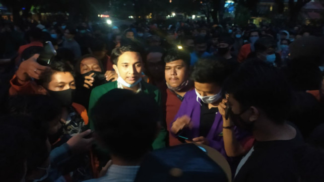 Aliansi Rakyat Jambi Berdaulat Gelar Konsolidasi di Lingkungan Kantor Gubernur