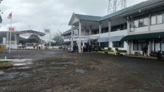 Kerusuhan Terus Terjadi, RRI Jadi Sasaran Gas Air Mata