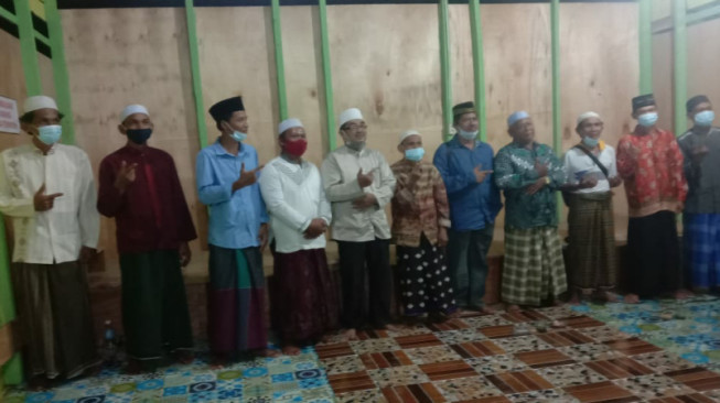 Warga Dan Tomas Desa Sungai Terap Dukung UAS Pimpin Tanjabbar untuk Membawa Perubahan