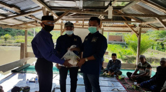 Lakukan Reses di Merangin, Anggota DPR RI Beri Ratusan Paket Sembako