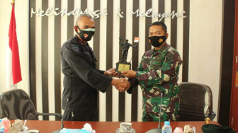 Yonif Raider 142/KJ Kunjungi Mako Brimob Polda Jambi