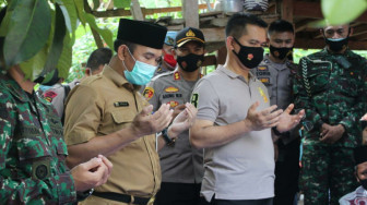Kapolda dan Danrem 042/Gapu Takziah ke Rumah Duka Korban Konflik Antar Desa di Kerinci