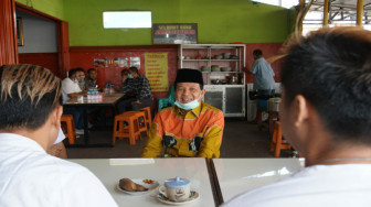 Mengawali Safari Politiknya, Fachrori Umar Sempatkan Mampir ke Kedai Kopi Simpang Jelutung