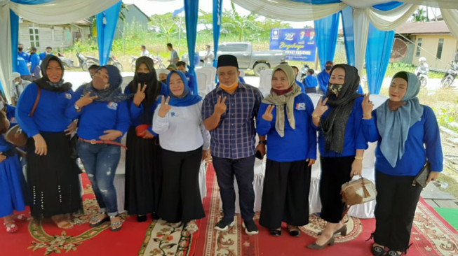 Emak-Emak Sabak Timur All Out Menangkan Romi – Robby