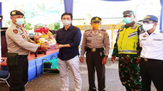 Tinjau Poskotis Sekernan, Sekda Serahkan Bantuan