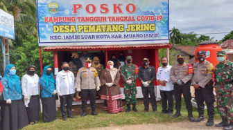 Bupati dan Kapolres Muaro Jambi Resmikan Dua Desa Tangguh Covid-19