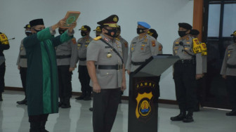Jabatan Wakapolda Jambi Diserahterimakan dari Brigjen Pol Drs.Dul Alim kepada Brigjen Pol Drs Yudhawan Roswinarso