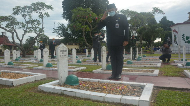 Pjs. Gubernur Jambi Peringati Hari Pahlawan 2020 di Merangin