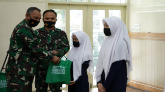HUT ke-61, Korem 042/Gapu Berikan Santunan Pada Anak Yatim