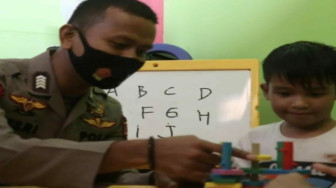 Personel Itwasda Polda Jambi Bantu Anak Berkebutuhan Khusus