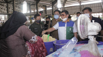 Syafril Nursal Blusukan ke Pasar Angso Duo Jambi