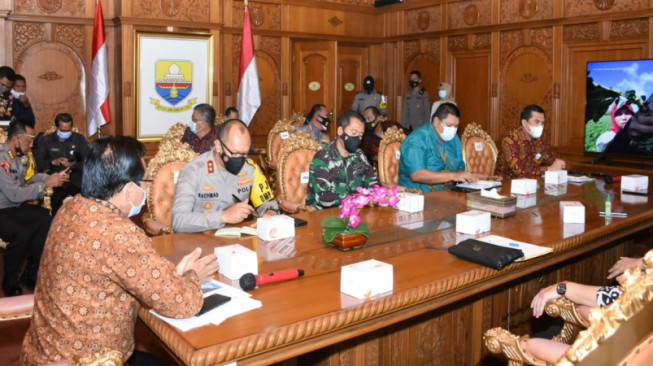 Kapolda Jambi Hadiri Rapat Persiapan Pelaksanaan Pilkada Serentak 2020