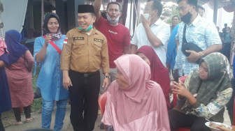 Al Haris Disambut Heboh Emak-Emak di Pematang Jering