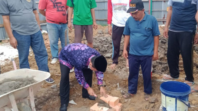 Al Haris Letakkan Batu Pertama Pembangunan Masjid Megah di Kembar Lestari I