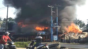 Kebakaran Hebat di Muaratembesi, 9 Bangunan Ludes