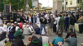 Demo Minta Bebaskan Riziq Shihab di Jambi “Panas”