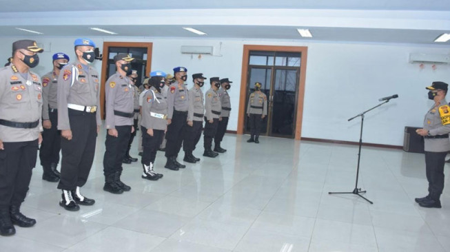 Ratusan Personil Polda Jambi Dapat “Kado” Akhir Tahun
