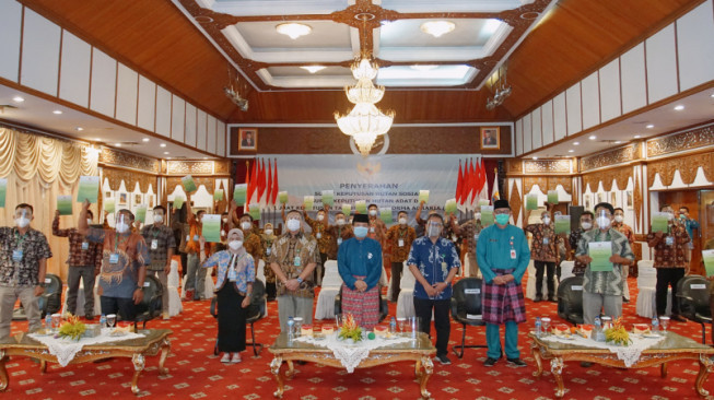 Provinsi Jambi Terima 64 SK Hutan Sosial dari Presiden