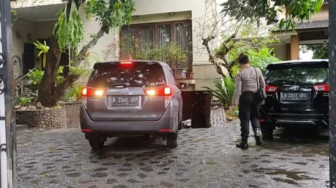 KPK Geledah Rumah Orang Tua Anggota DPR Ihsan Yunus