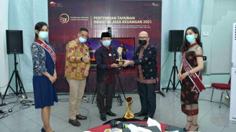 Gubernur Jambi Terima Penghargaan Anugerah TPAKD Award 2020
