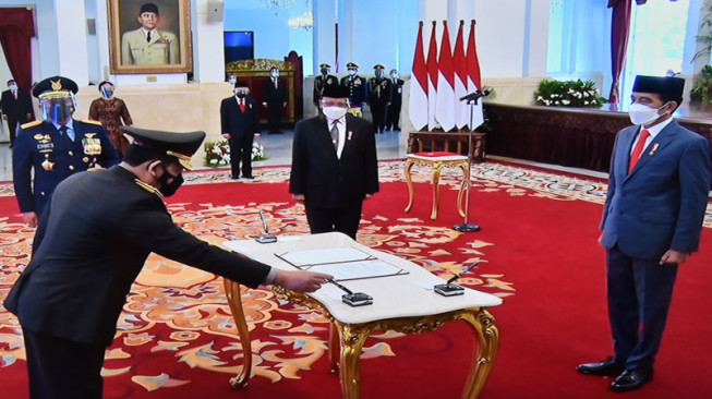 Presiden Lantik Listyo Sigit Prabowo Sebagai Kapolri