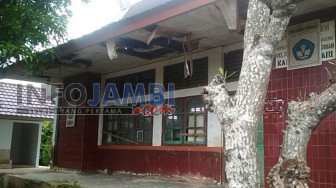 SDN 189 Muarojambi Rusak Parah
