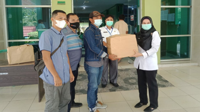 Peringati HPN ke-36, PWM Serahkan APD Lengkap