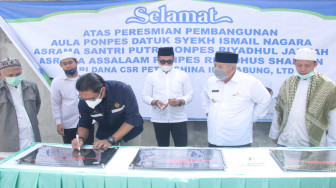 SKK Migas – PetroChina Jabung Serahkan Bantuan untuk Pondok Pesantren di Tanjung Jabung Barat