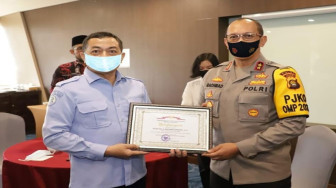 Kapolda Jambi Dapat Penghargaan Dari Kementrian Kelautan dan Perikanan