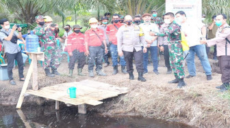 Kapolda Jambi Tinjau Posko Karhutla di Desa Muntialo