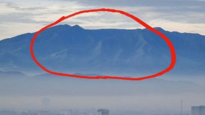 Warganet Heboh, Ada Lafadz Allah di Foto Gunung