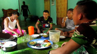 Satgas TMMD Dijamu Menu Tempoyak Khas Jambi