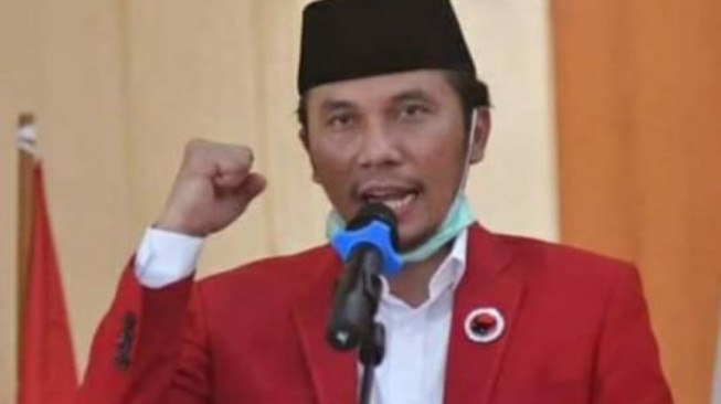 Edi Purwanto Tawarkan Mobil Lelang, Ternyata....