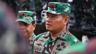KSAL Perintahkan Jajaran AL Kibarkan Bendera Setengah Tiang Selama 7 Hari...