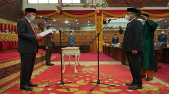 Syahruddin Resmi Gantikan Anwar Sadat