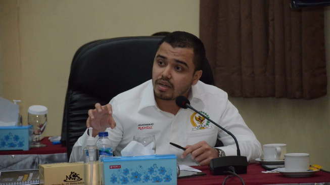 Komisi III DPR Desak Kapolda Riau Serius