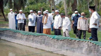 Bupati Anwar Sadat Tinjau Balai Benih Ikan di Desa Pembengis