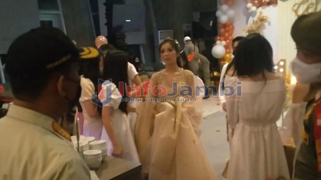 Satpol PP Bubarkan Pesta Ultah di Swiss Belhotel, Pengelola Wajib Bayar Denda