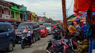 Kerinci Zona Merah Covid-19, Warga Kampung Bupati Cuek Aja….