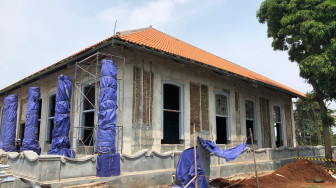 Kontraktor Diminta Jaga Kualitas Rumah Peninggalan Belanda Ikon Kampus UIII